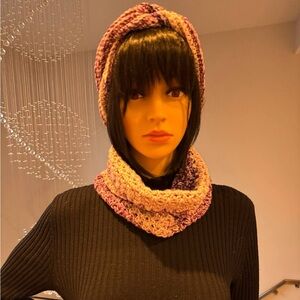 Scarves, hats, necklaces, headband, shawls
Place your
Handmade Crochet